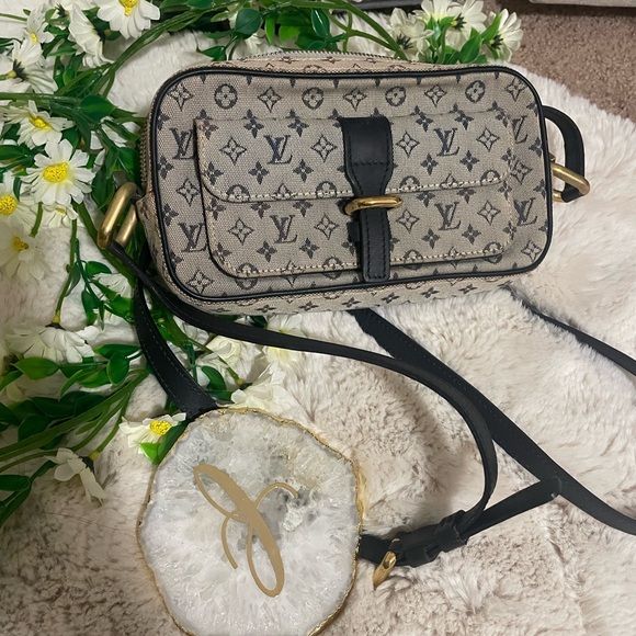 AUTHENTIC VIBTAGE LV DENIM CROSSBODY BAG - Picture 7 of 12